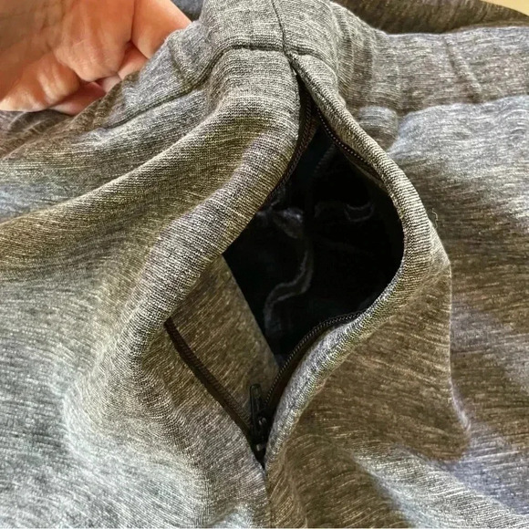 THEORY | Mens Tech Jogger in Heather Gray | Size Large - Picture 4 of 11